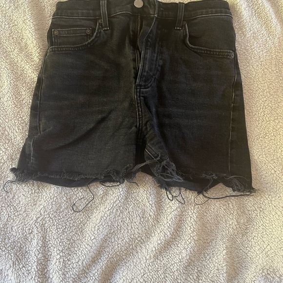 Denim Forum- The Arlo Short - Picture 2 of 7